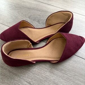 Old Navy Women’s Pointed Toe Flats Size 6